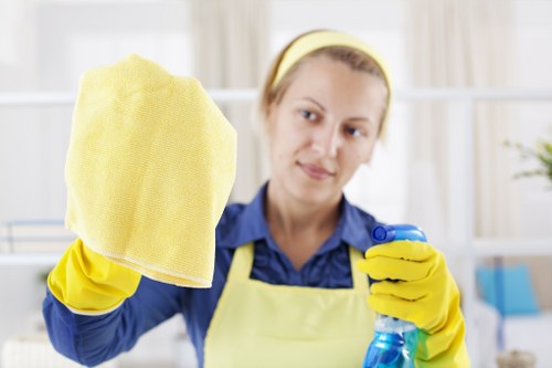 Professional move out cleaning for a Kennington flat interior